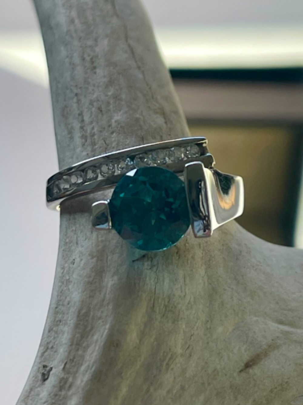 Frank Reubel Caribbean Blue Topaz Ring - Picture 6 of 7